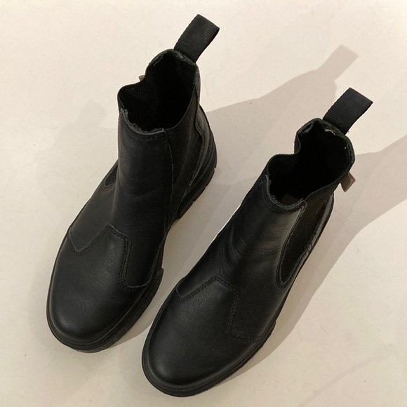 Women's Black Leather Ankle Boots - Picture 4 of 12